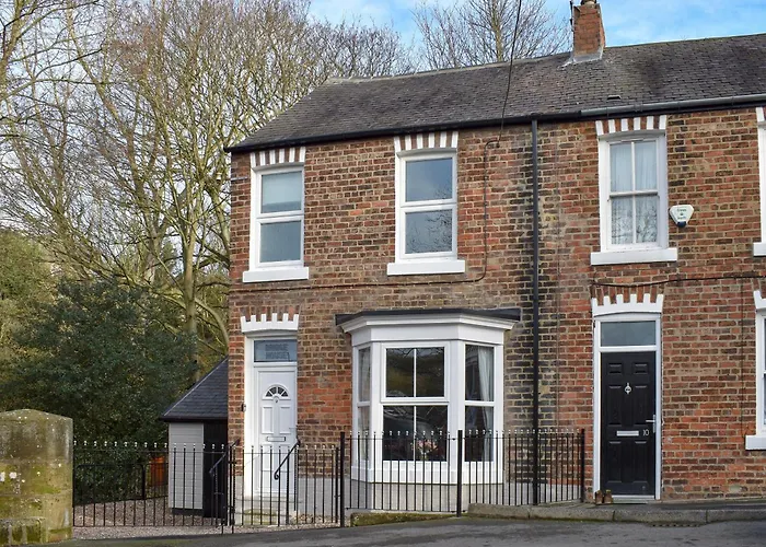 Bridge House * Loftus