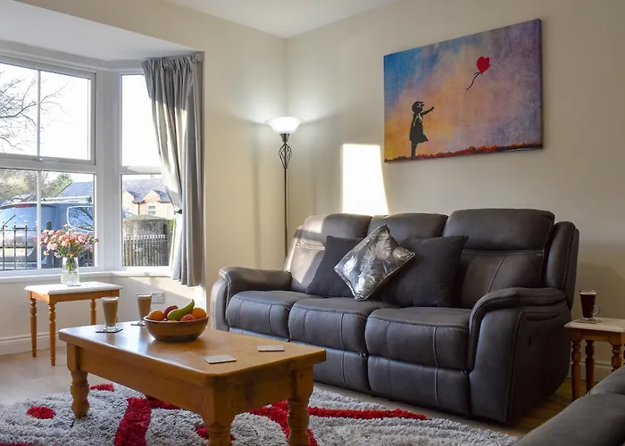 Bridge House * Loftus