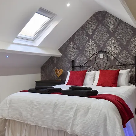 Bridge House Tatil Evi Loftus